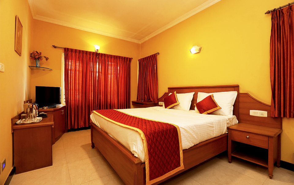 hotelsilveroakooty